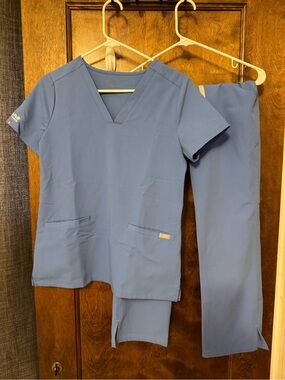 Figs Women's Light Blue Medical Top and Bottom